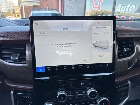 Used 2024 Ford Expedition Limited image 39