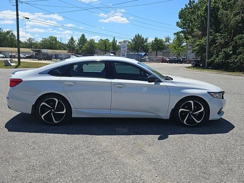 Used 2022 Honda Accord Sport Special Edition image 6