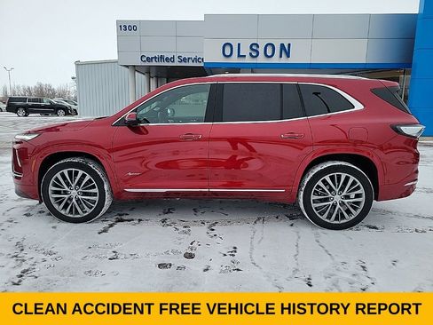 Used 2025 Buick Enclave Avenir w/ Super Cruise Package image 3