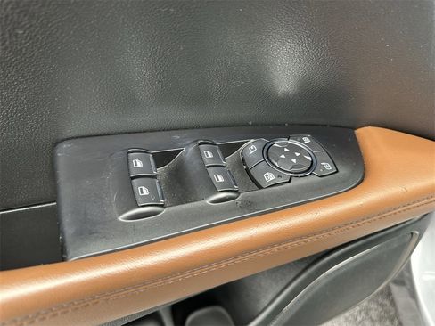 Used 2022 Lincoln Nautilus Reserve w/ Equipment Group 201A image 13