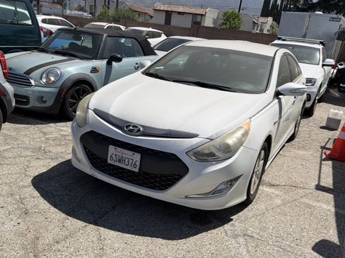 Used 2011 Hyundai Sonata Hybrid FWD image 1