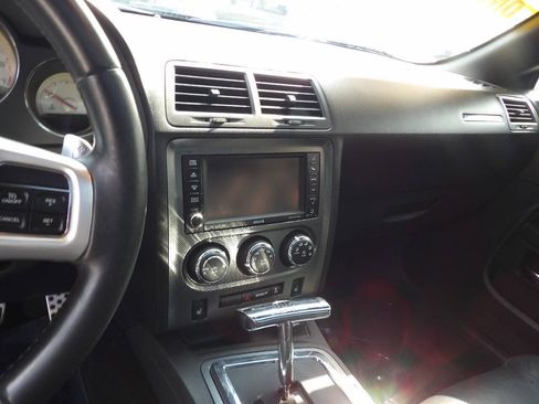 Used 2012 Dodge Challenger R/T RWD image 8