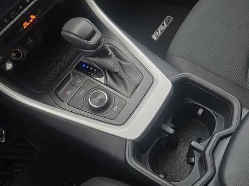 Used 2025 Toyota RAV4 LE image 25