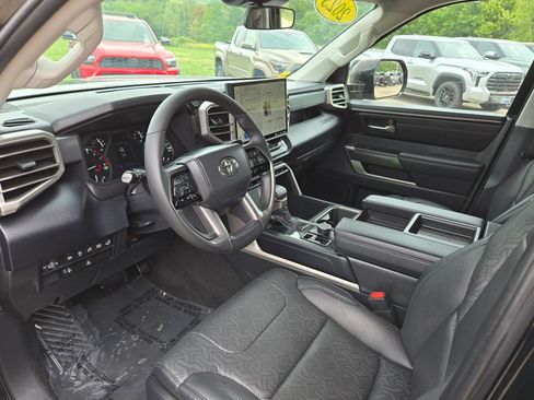 Used 2023 Toyota Tundra SR5 w/ SR5 Premium Package AWD/4WD image 13