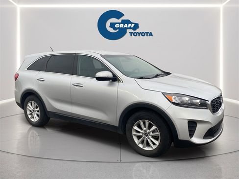 Used 2020 Kia Sorento LX image 19