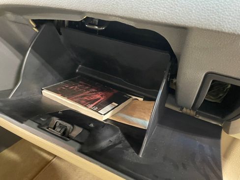 Used 2012 Ford Fusion SEL image 25