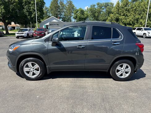 Used 2019 Chevrolet Trax LT w/ Driver Confidence Package AWD/4WD image 6