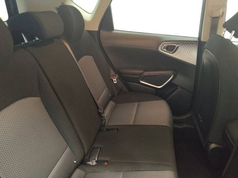Used 2022 Kia Soul LX w/ Technology Package FWD image 19