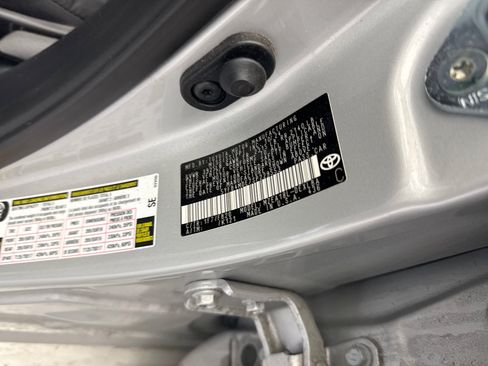 Used 2025 Toyota Corolla LE FWD image 12