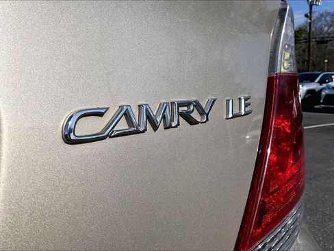 Used 2005 Toyota Camry LE image 9