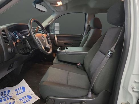 Used 2014 GMC Sierra 3500 SLE image 4