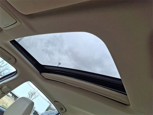 Used 2016 Honda Accord EX-L image 11