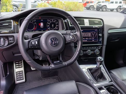 Used 2019 Volkswagen Golf R 4-Door AWD/4WD image 16