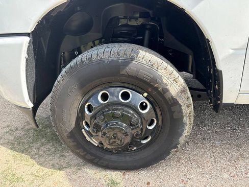 New 2026 RAM 3500 Lone Star AWD/4WD image 11