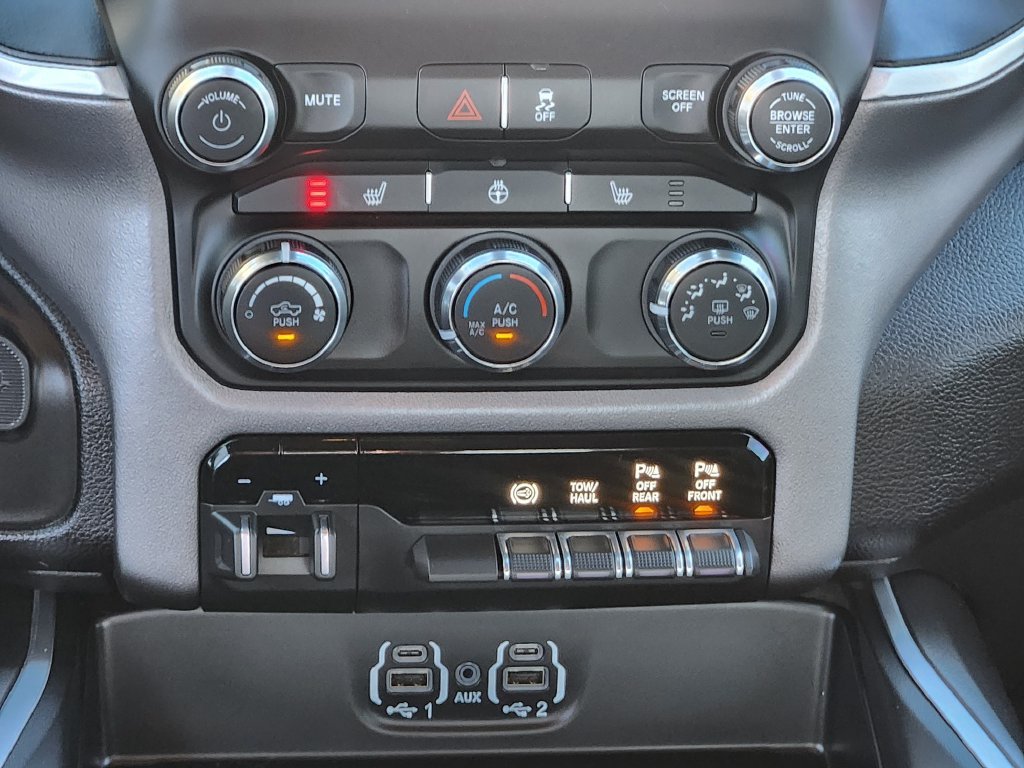 Used 2022 RAM 2500 Big Horn w/ Night Edition AWD/4WD image 21