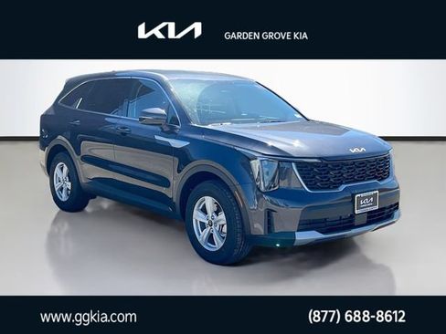 New 2026 Kia Sorento LX FWD image 1