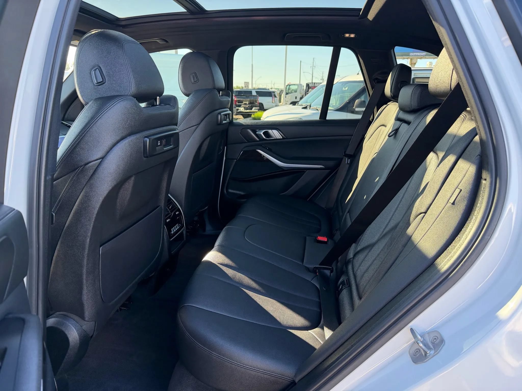 Used 2020 BMW X5 sDrive40i w/ Convenience Package RWD image 15