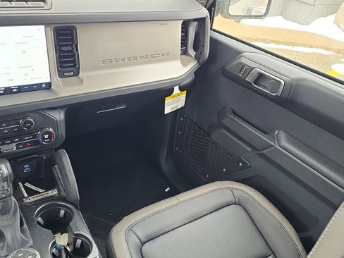 New 2025 Ford Bronco Outer Banks w/ Sasquatch Package image 15