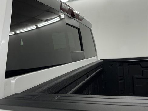 Used 2023 Chevrolet Silverado 3500 High Country image 34