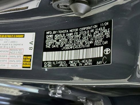 Used 2025 Toyota Corolla LE w/ LE Premium Package FWD image 30
