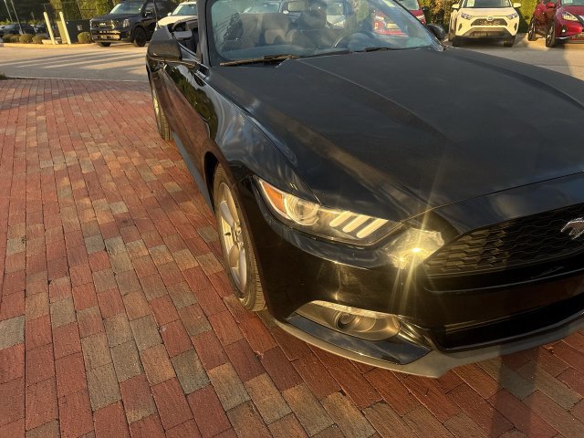 Used 2017 Ford Mustang Convertible w/ Equipment Group 051A RWD image 23