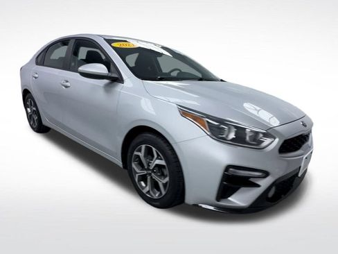 Used 2021 Kia Forte LXS FWD image 2