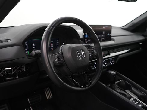 Used 2023 Honda Accord Sport image 17