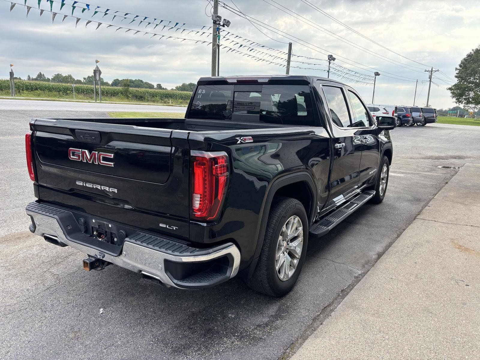 Used 2019 GMC Sierra 1500 SLT w/ SLT Premium Plus Package AWD/4WD image 9