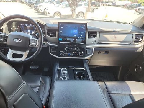 Certified 2024 Ford Expedition XLT AWD/4WD image 8