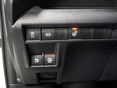 Used 2025 Toyota Sienna XSE image 29