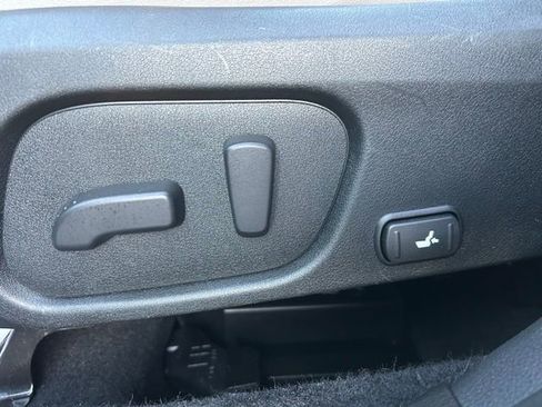 Used 2018 Subaru Forester 2.5i Limited image 16