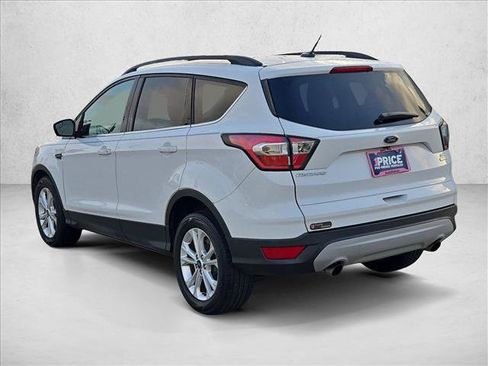 Used 2018 Ford Escape SE FWD image 8