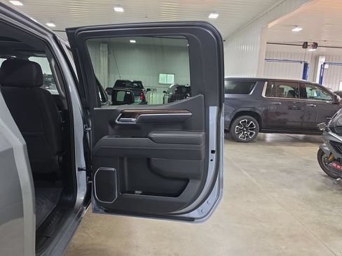 Used 2025 Chevrolet Silverado 1500 RST w/ Convenience Package II AWD/4WD image 28