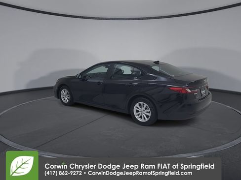 Used 2026 Toyota Camry LE FWD image 11
