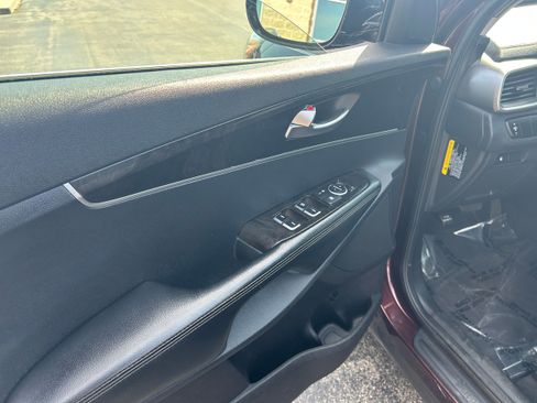 Used 2016 Kia Sorento LX w/ LX Convenience Package image 8