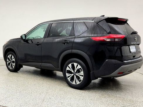 Used 2023 Nissan Rogue SV image 7
