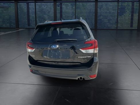 Used 2023 Subaru Forester Limited AWD/4WD image 7
