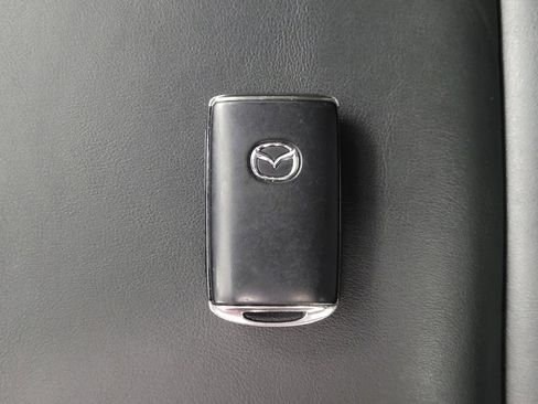 Used 2025 MAZDA MAZDA3 s FWD image 32