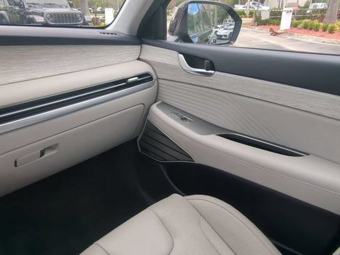 Used 2024 Hyundai Palisade Calligraphy FWD image 21