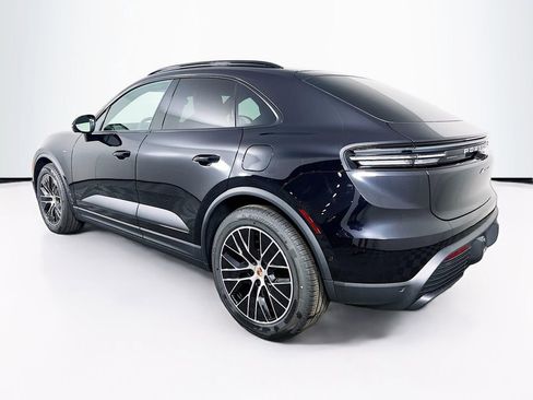New 2026 Porsche Macan 4 Electric AWD/4WD image 3