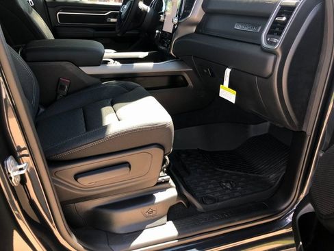 New 2026 RAM 1500 Big Horn AWD/4WD image 12