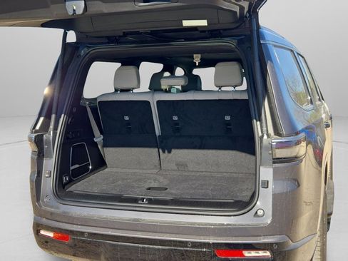 New 2026 Jeep Grand Wagoneer 2WD image 25