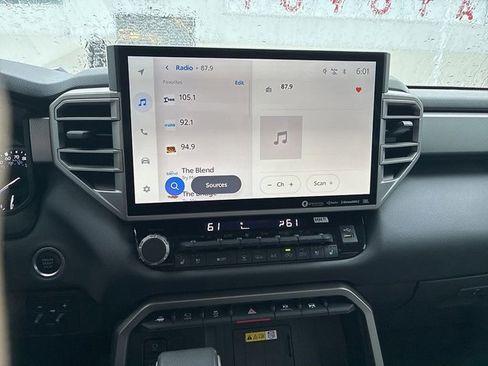 Certified 2023 Toyota Tundra Limited AWD/4WD image 33
