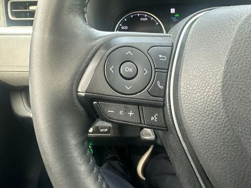 Used 2022 Toyota RAV4 XLE w/ Convenience Package AWD/4WD image 19