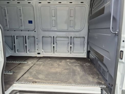 Used 2024 Mercedes-Benz Sprinter 3500 image 26