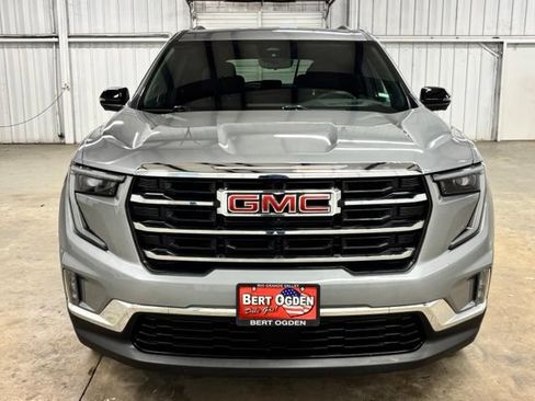 Used 2026 GMC Acadia Elevation w/ Elevation Premium Package AWD/4WD image 2
