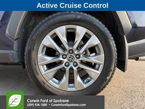 Used 2023 Toyota RAV4 XLE Premium AWD/4WD image 9