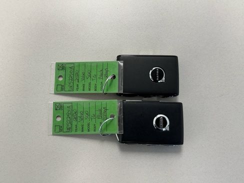 Used 2020 Volvo S60 T6 Inscription image 35