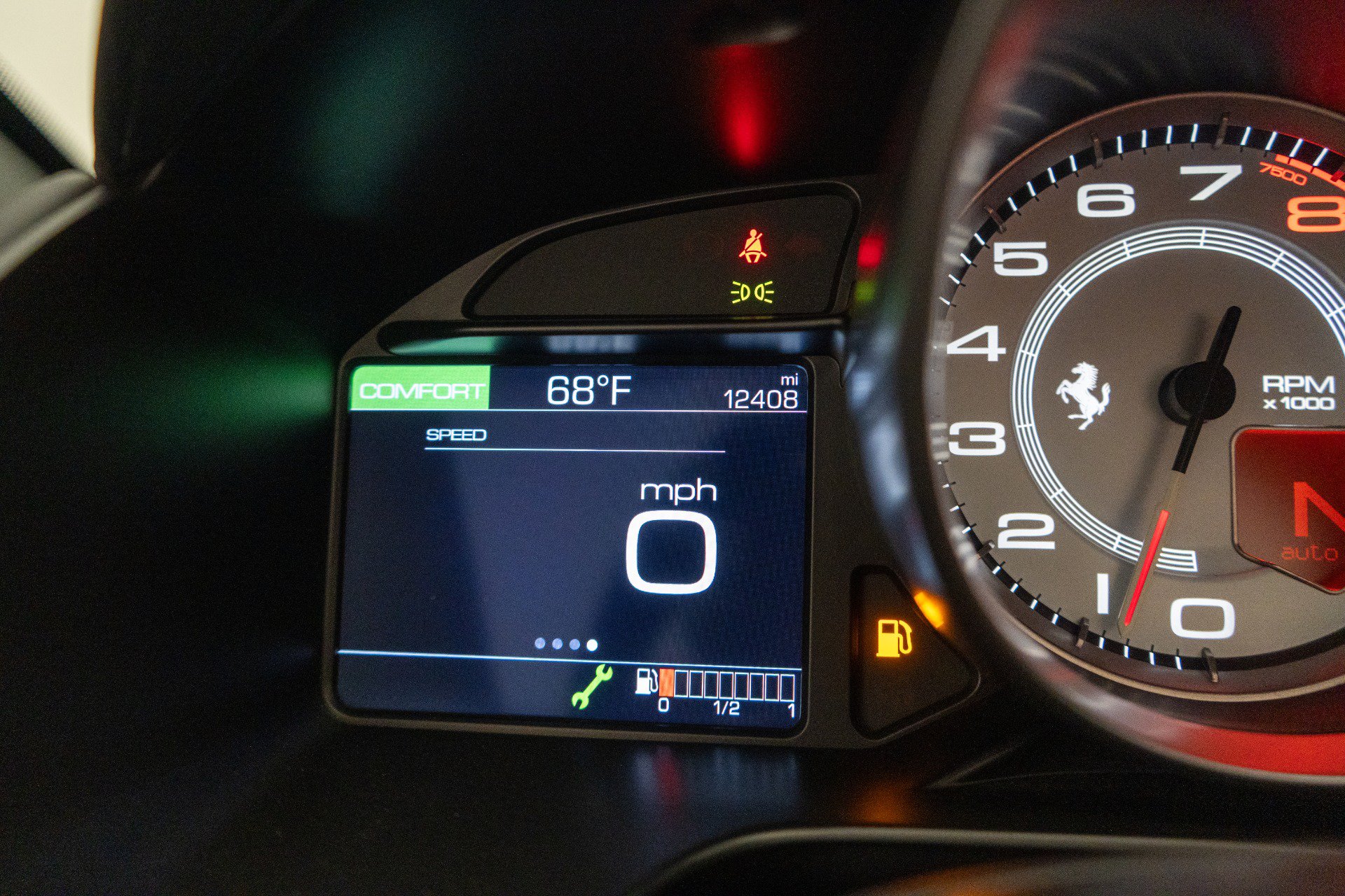 Used 2019 Ferrari Portofino RWD image 22