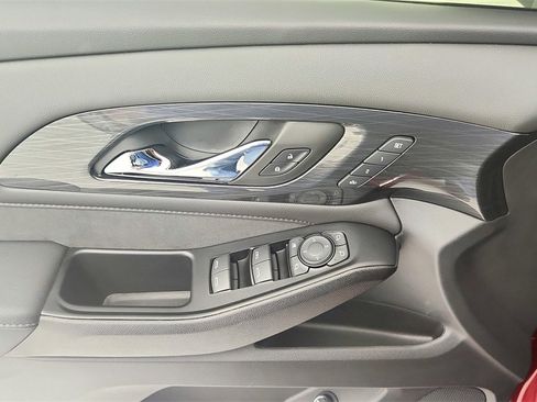 Certified 2023 Chevrolet Traverse High Country image 23